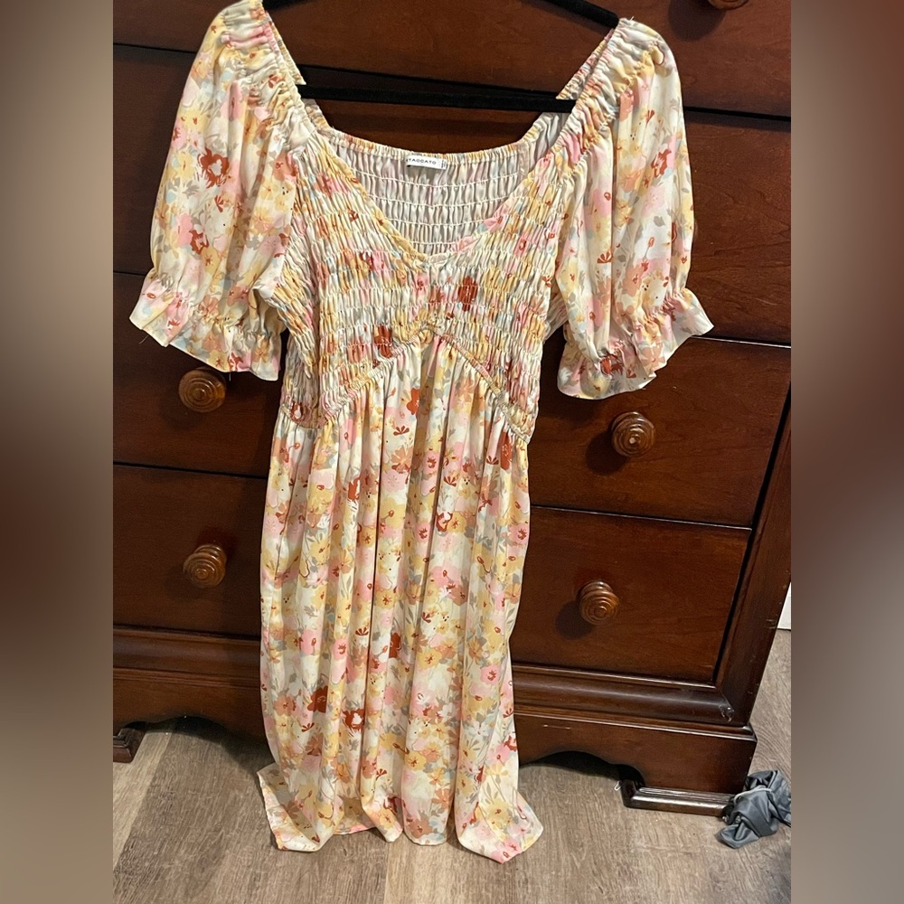 Staccato L yellow floral v smocked lined dress puff sleeve Easter weddings event